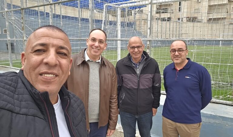 رجال الأعمال المقدسيون… من قاعات الاجتماعات إلى المستطيل الأخضر