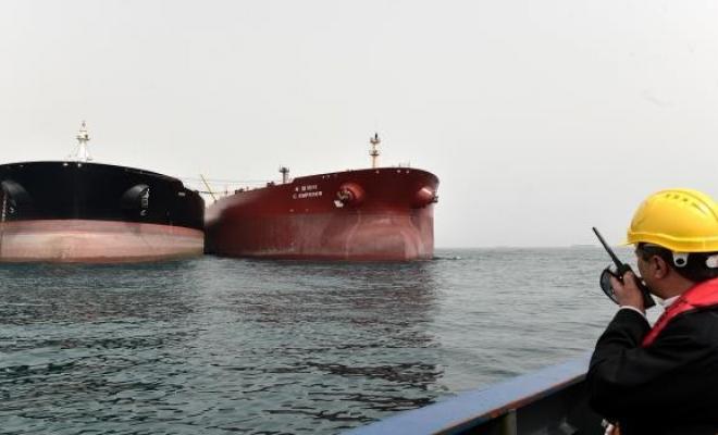 إيران : لا مفاوضات مع واشنطن ومضيق هرمز لن يفتح