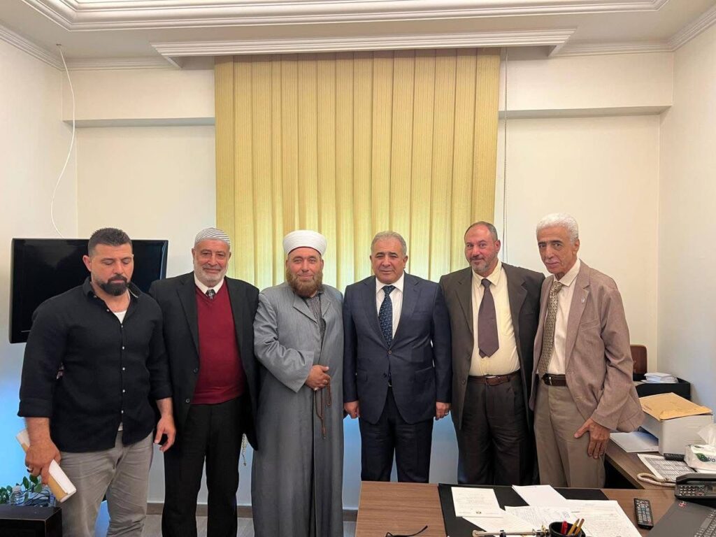 السفير الاسعد يلتقي وفداً من ابناء مخيم نهر البارد