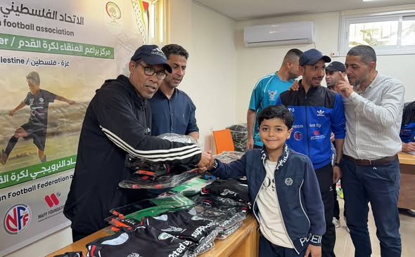 اتحاد الكرة يفتتح مركز براعم العنقاء في المنطقة الوسطى
