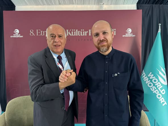 الفريق الرجوب يلتقي بلال أردوغان على هامش مهرجان الألعاب الشعبية