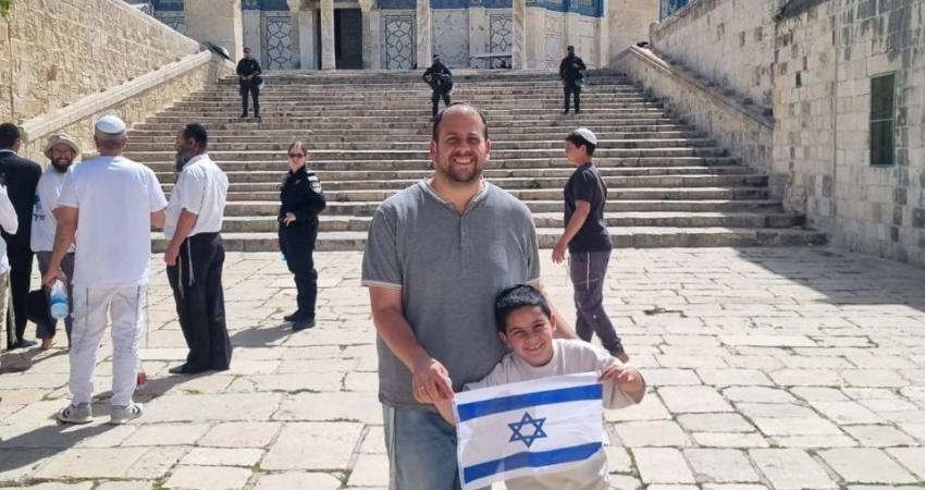 في ذكرى “احتلال القدس”.. المستوطنون يستبيحون المسجد الأقصى 14 مايو 2026 . الساعة 10:30 ص