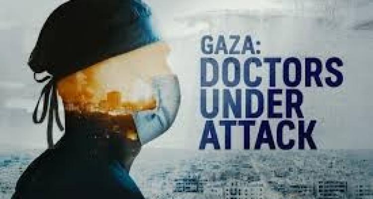 صناع فيلم “غزة أطباء تحت الهجوم” ينتقدون “بي بي سي” خلال تسلمهم جائزة “بافتا”