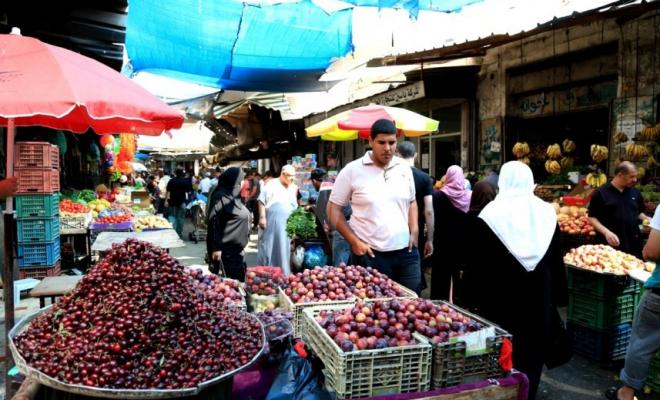 خبير مالي: الأسواق تعيش حرب استنزاف اقتصادية وفلسطين تواجه موجة غلاء قادمة