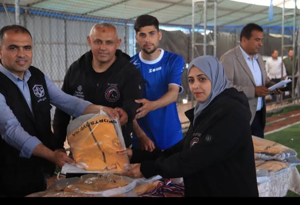 “تحدي الخير يرسم البسمة على وجوه نجوم كرة القدم البتر يوم رياضي استثنائي”