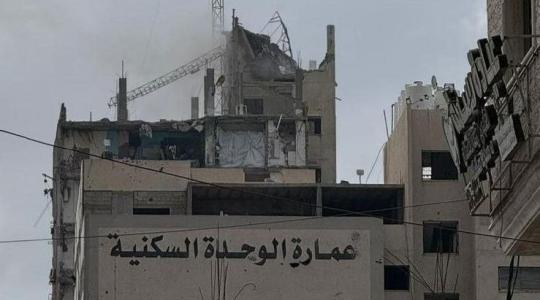 الاحتلال يستهدف سطح برج شوا وحصري وسط مدينة غزة