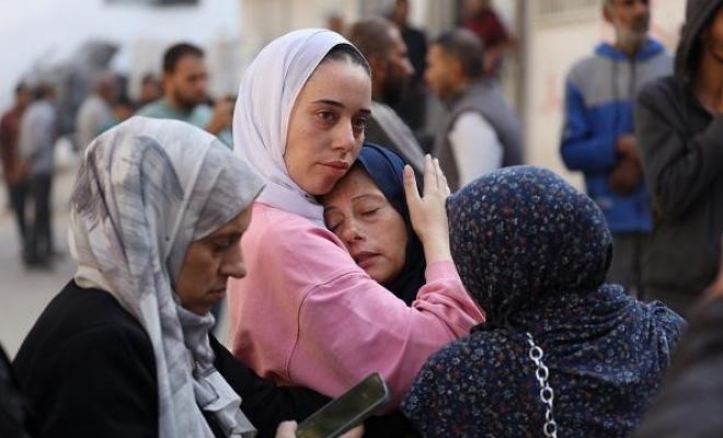 استشهاد طفلة متأثرة بجراحها جراء قصف الاحتلال جنوب قطاع غزة