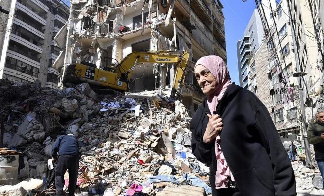 الجيش الإسرائيلي ينذر بإخلاء 12 بلدة لبنانية تمهيدا لمهاجمتها
