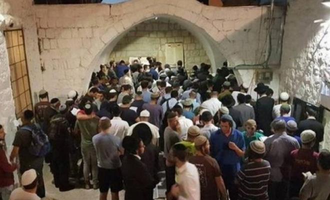 مستوطنون يقتحمون مقامات دينية إسلامية جنوب شرق نابلس