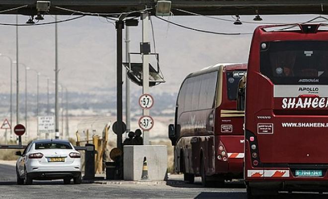 “إدارة المعابر” تتحدث بشأن عمل معبر الكرامة اليوم الأحد