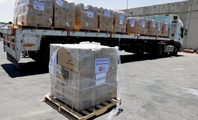 أبو عفش: الاحتلال يمرر 30% فقط من المساعدات المتفق عليها بغزة