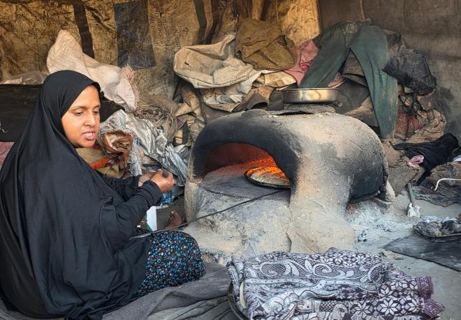 أزمة الغاز في غزة تتفاقم مع تراجع الشاحنات الواردة.. وهيئة البترول: التوزيع للمواطنين فقط ولا مخصصات للمنشآت التجارية