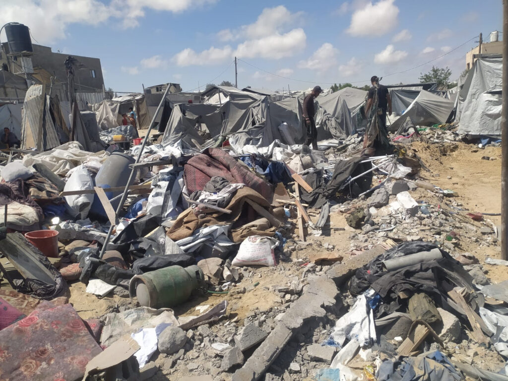 2 من 12,251 الإبادة الجماعية مستمرة .. الاحتلال يواصل القتل الجماعي واستهداف خيام النازحين في قطاع غزة