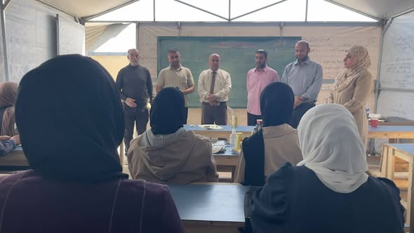 جولة ميدانية تفقدية لمتابعة سير العملية التعليمية لطلبة الثانوية العامة في مدرسة سلامة