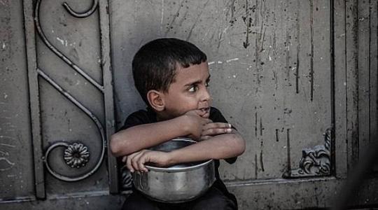 مجاعة صامتة… انعدام الأمن الغذائي يهدد الآلاف في غزة