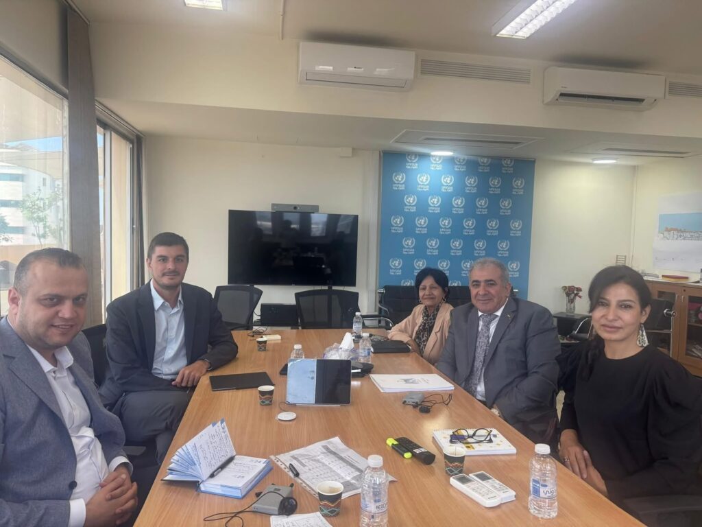 السفير الاسعد يلتقي نائب مديرة شؤون وكالة الاونروا في لبنان