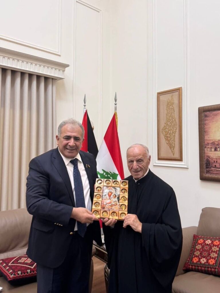 السفير الاسعد يستقبل الاب جورج مخول راعي كنيسة الصعود الالهي كفر حياب