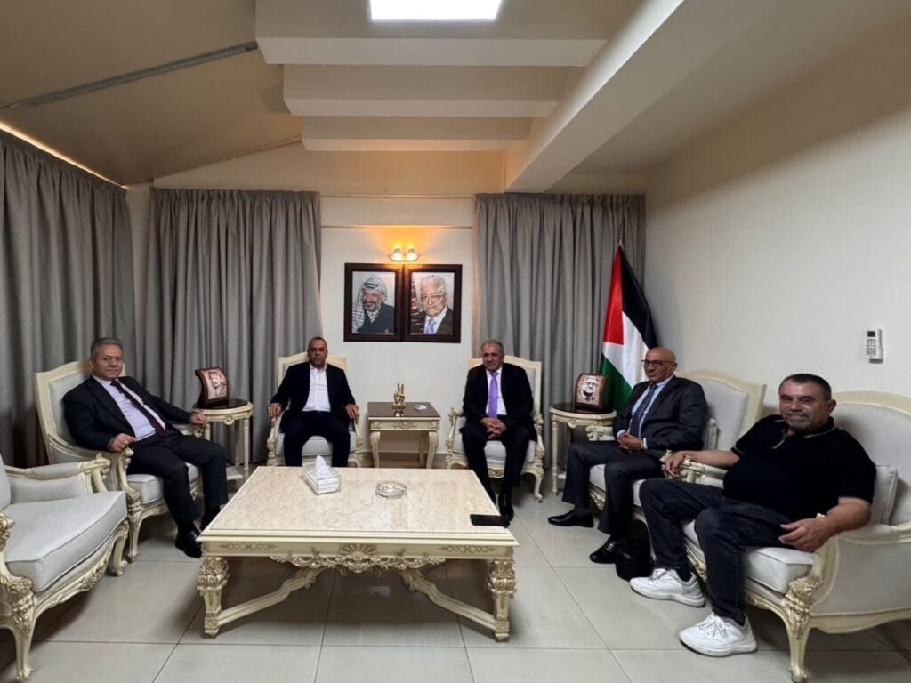 السفير الاسعد يستقبل الأمين العام للاتحاد العام للكتاب والأدباء الفلسطينيين مراد السوداني