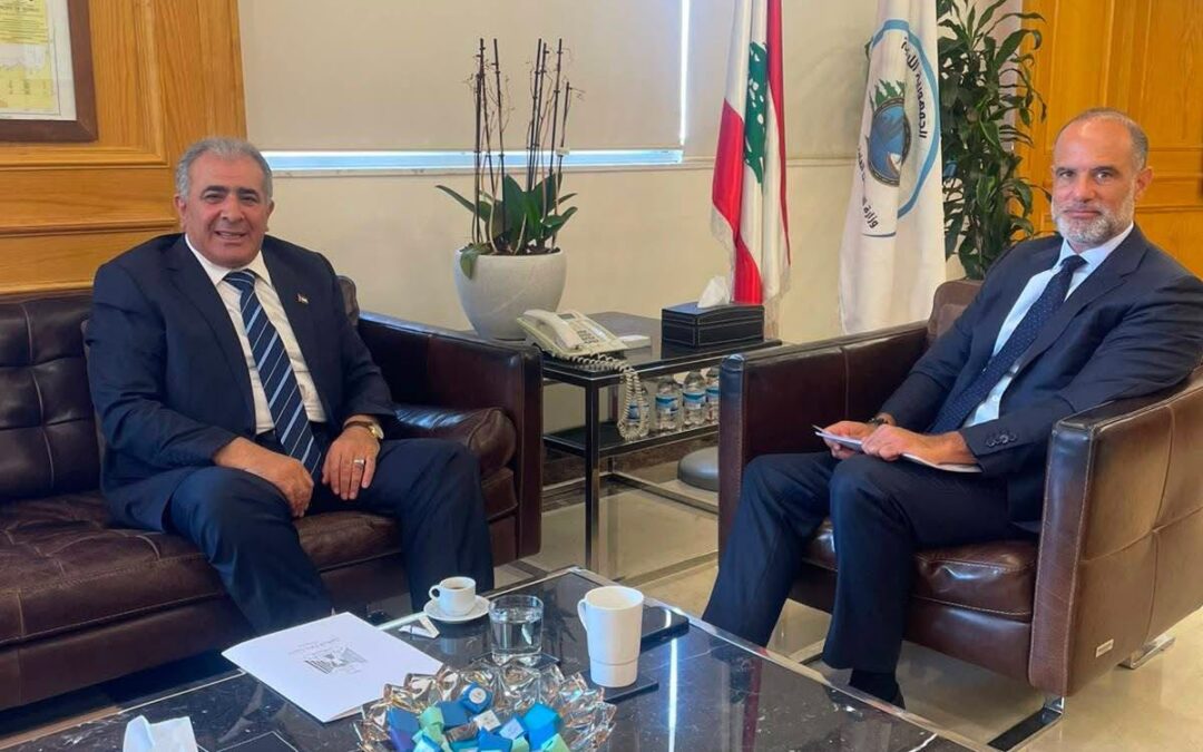 السفير الأسعد يبحث مع معالي وزير الاشغال العامة و النقل اللبناني السيد رسامني تعزيز التعاون في مجالي الأشغال والنقل