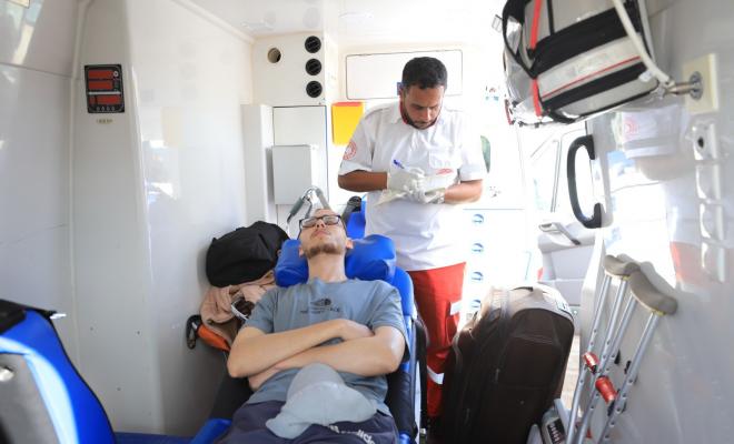 غزة: إجلاء 40 مريضًا و62 مرافقًا للعلاج خارج القطاع