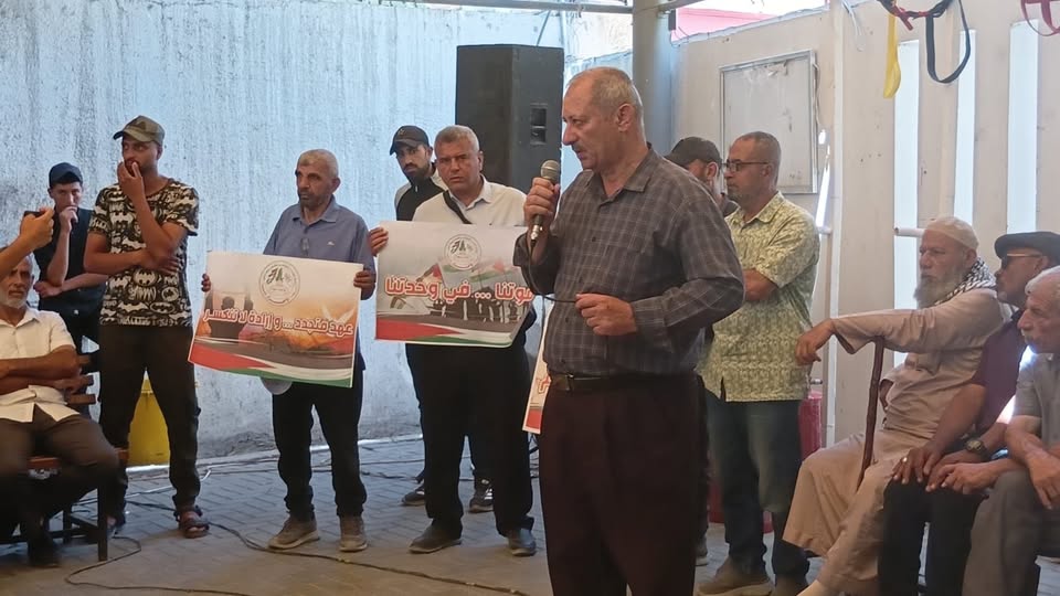 اعتصام أمام الصليب الأحمر في غزة يطالب بتحرك دولي عاجل لإنقاذ الأسرى ووقف الإهمال الطبي*