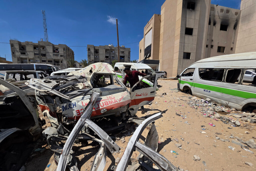 4 من 12,291 بفعل الحصار الإسرائيلي: منظومة الإسعاف والطوارئ في قطاع غزة على وشك الإنهيا