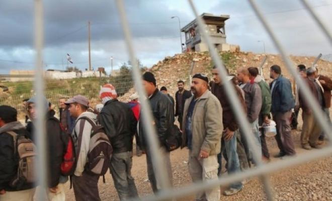 إسرائيل تقرر السماح للعمال الفلسطينيين بالعودة للعمل في مستوطنات الضفة