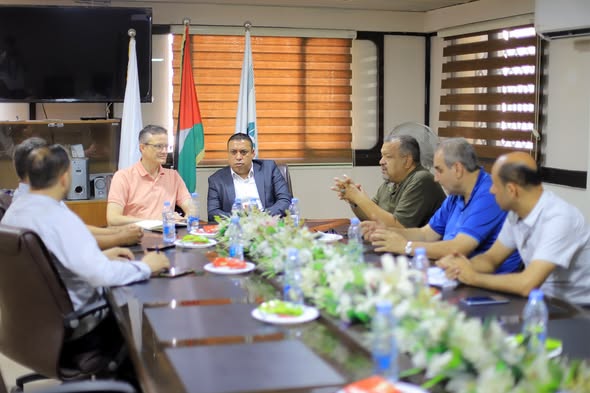 الغرفة التجارية الصناعية بغزة تبحث مع منظمة العمل الدولية تعزيز التعاون لدعم تعافي القطاع الخاص وتأهيل سوق العمل