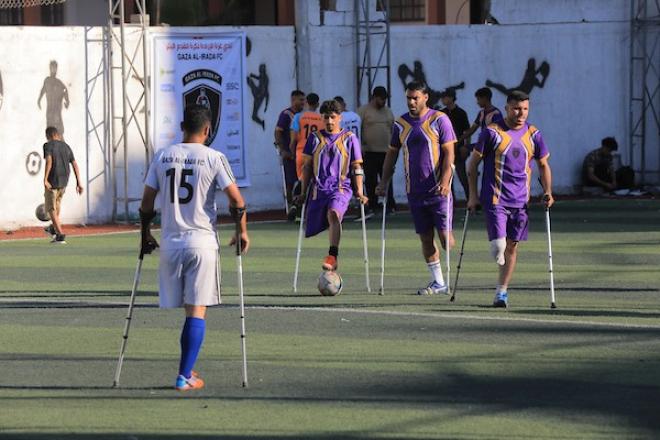 رياضيو غزة يتحدون بتر الأطراف ويتمسكون بحلم المونديال رغم إصابات الحرب الإسرائيلية