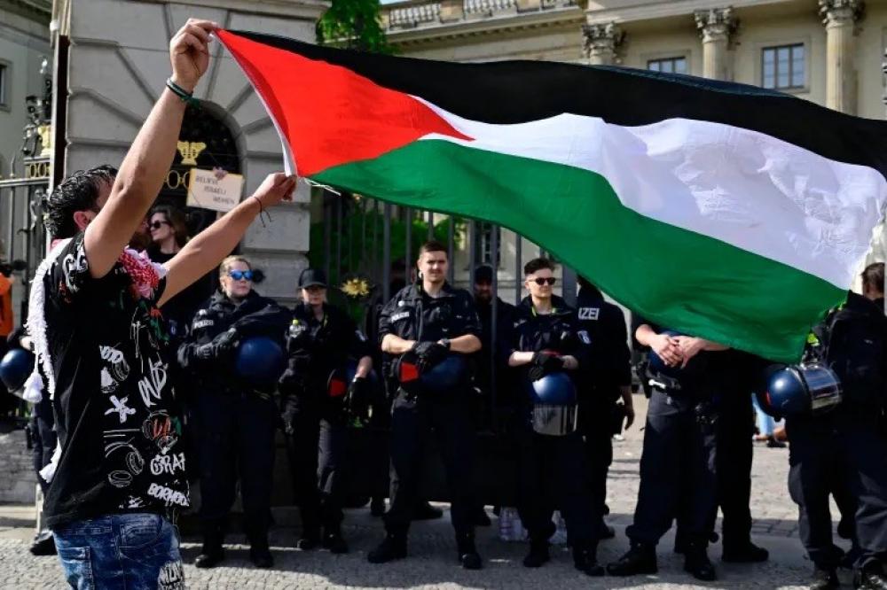تقرير: نشطاء أجانب يواجهون الترحيل من ألمانيا بسبب دعمهم لفلسطين