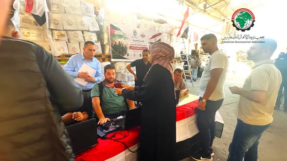 جمعية رجال الأعمال الفلسطينيين تواصل دعم عمال القطاع الخاص بإطلاق حملة جديدة بالشراكة مع اللجنة المصرية غزة:
