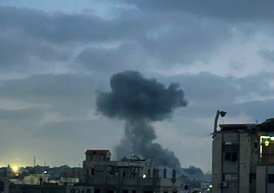 مصابون بقصف طائرات الاحتلال 3 منازل وسط قطاع غزة