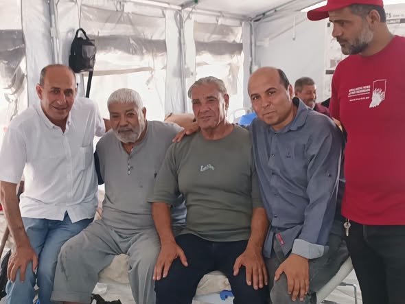 نائب رئيس اللجنة الاولمبية يزور الرياضي محمد ابو حسان مدير نادي. النصر العربي