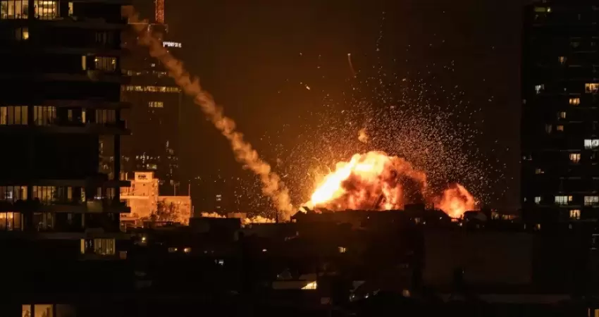 واشنطن تضرب 140 هدفا بإيران.. وقاليباف يحذر: انتهى عهد الصفقات الأحادية