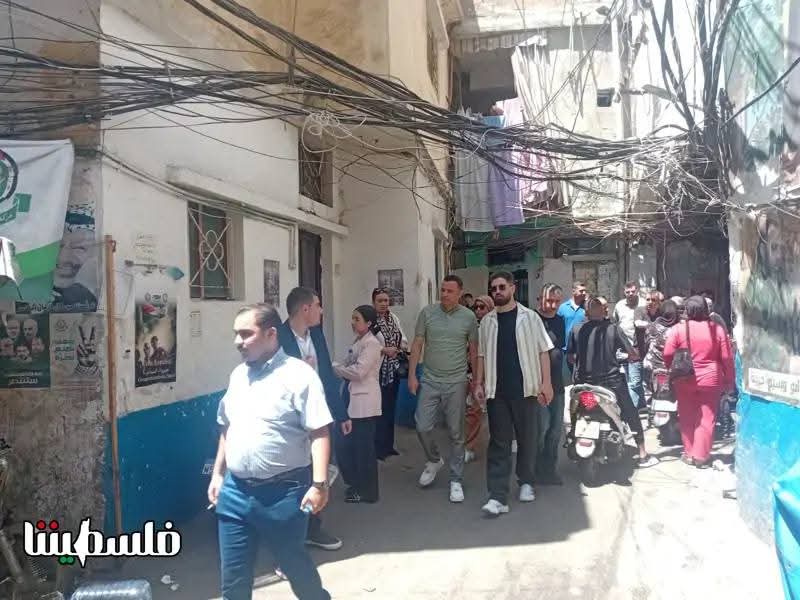 وفد طلابي عربي وأممي يزور مخيم شاتيلا ومثوى شهداء الثورة الفلسطينية
