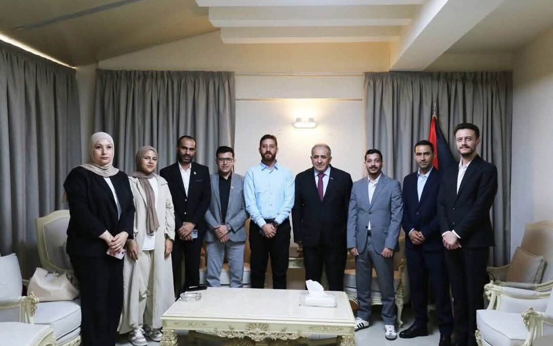 السفير الاسعد يلتقي وفداً من المشاركين في المؤتمر العام لاتحاد طلبة فلسطين