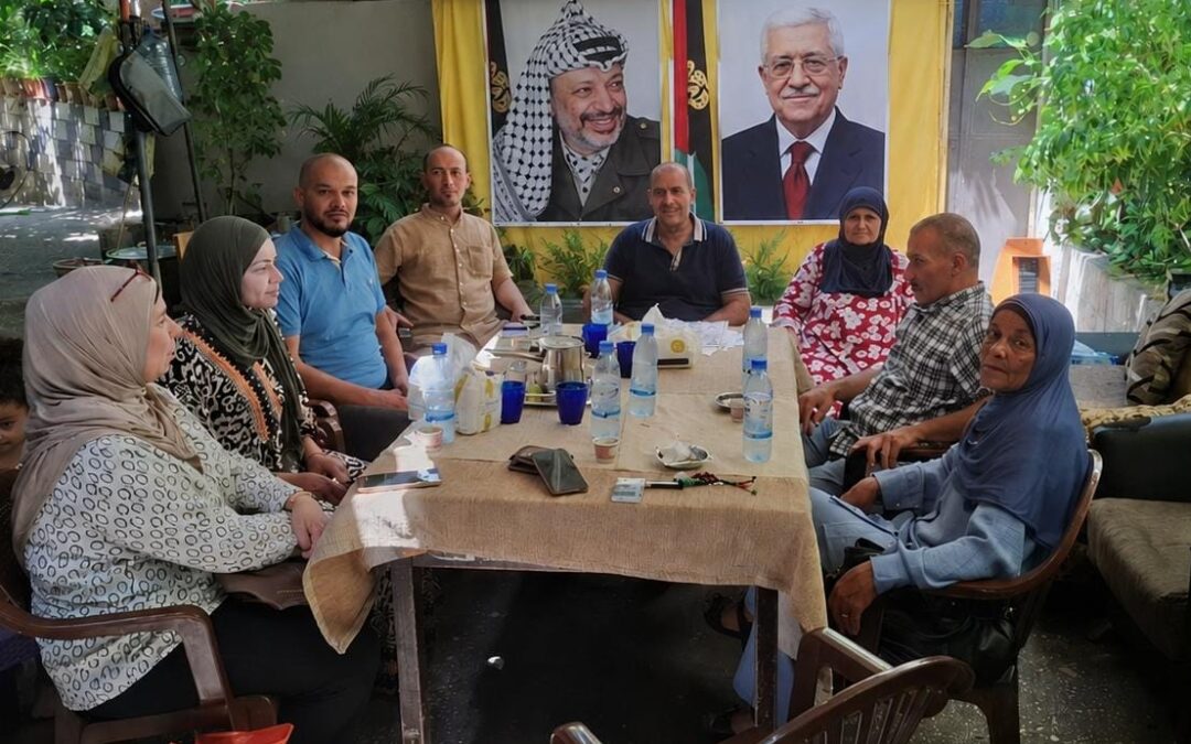 التجمع الوطني لأسر شهداء فلسطين يبحث أوضاعه وقضايا أسر الشهداء ويؤكد وقوفه خلف القيادة الشرعية