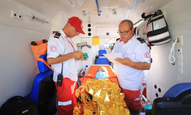 إجلاء 34 مريضا و61 مرافقا للعلاج خارج قطاع غزة
