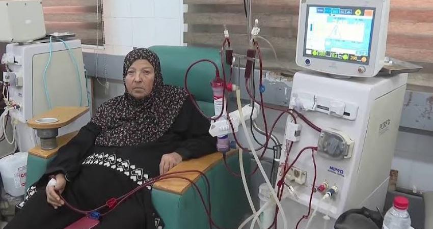 الصحة بغزة تحذّر من خطر يهدد حياة آلاف المرضى بسبب نقص الأدوية