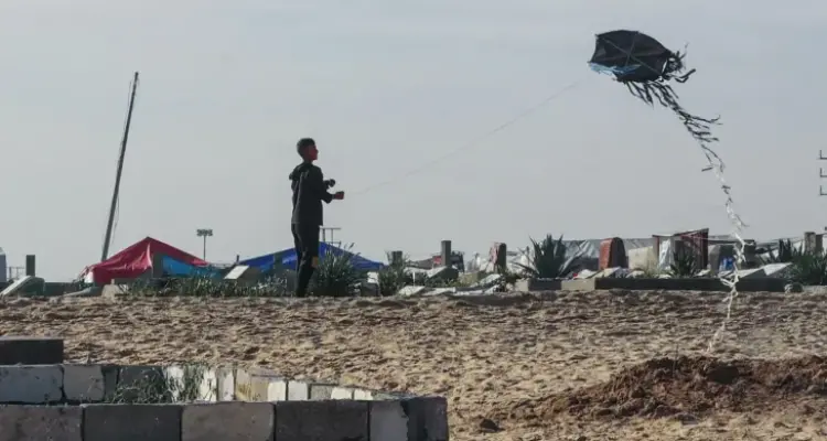 القانوع : تحويل ألعاب الأطفال لـ “اتهام حربي” يستوجب تحركاً دولياً عاجلاً لحماية طفولة غزة