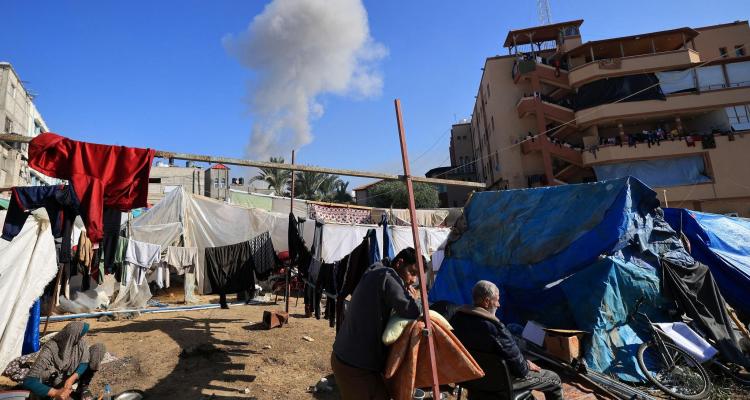 إطلاق نار وقصف مدفعي وبحري.. الاحتلال يواصل خرق وقف إطلاق النار في غزة