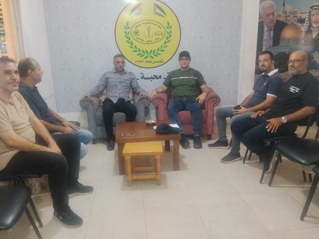 خدمات النصيرات يستقبل مجلس إدارة نادي الزهراء الرياضي