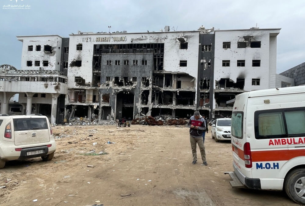 مركز حقوقي بغزة :  آلاف المرضى والجرحى الفلسطينيون يحرمون من الوصول للمستشفيات خارج قطاع غزة