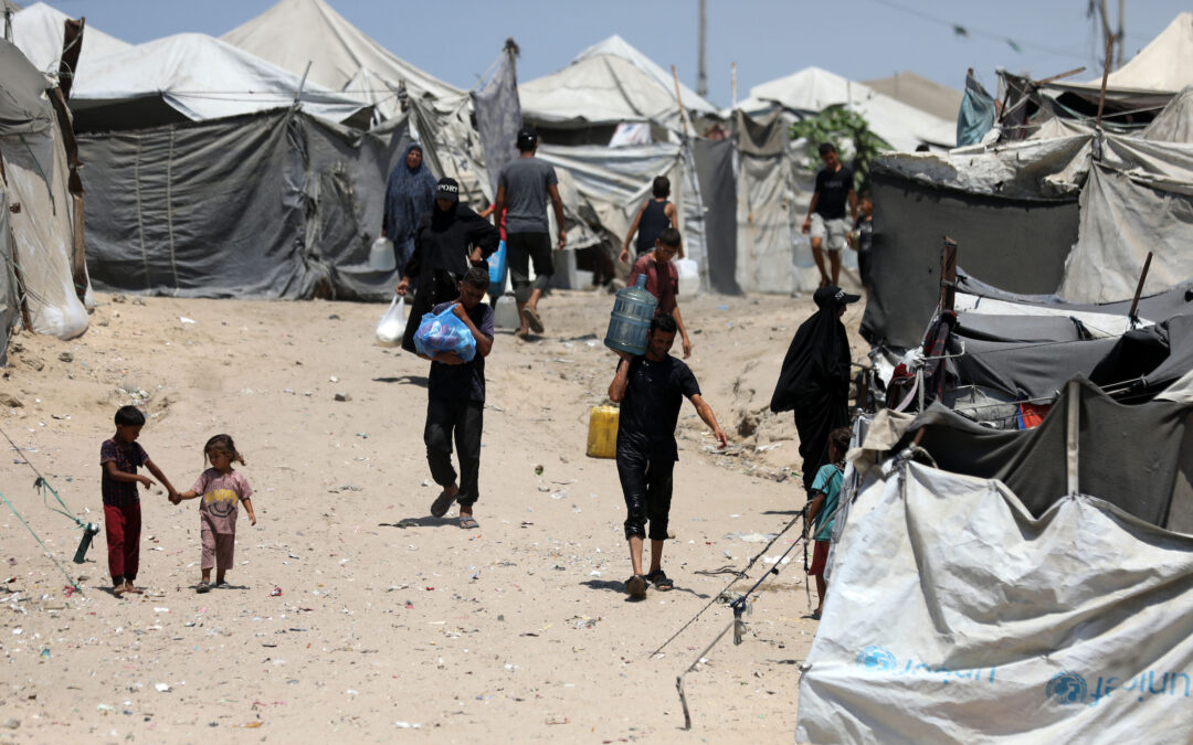 تجريد سكان غزة من مقومات الحياة وتحويل النزوح إلى واقع دائم: تصاعد مؤشرات خطة التهجير القسري