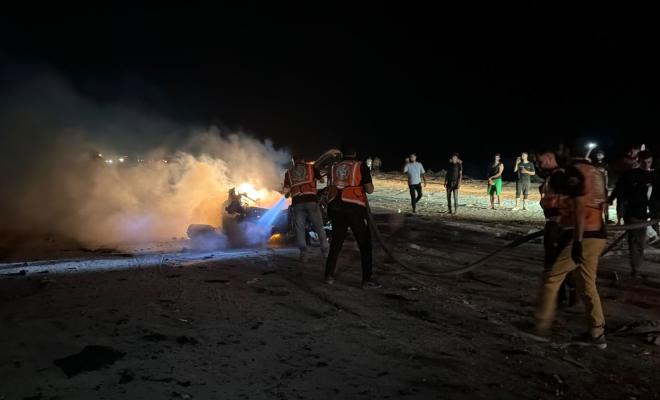 شهيدان ومصابون جرّاء غارة إسرائيلية على مركبة في شارع الرشيد غرب غزة