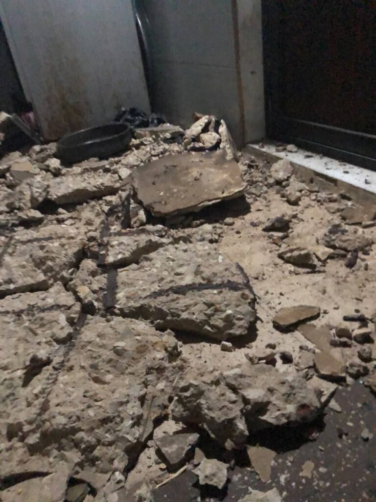 سقفٌ انهار فوق عائلة محمد سالم… ومخيم مار الياس ينتظر من يتحرك