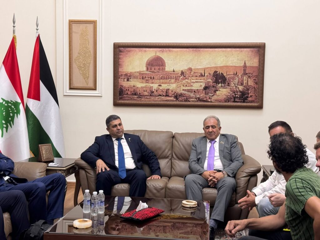 السفير الاسعد واللواء ثوابتة يلتقيان وفداً من المنظمات البولندية للمساعدات الانسانية