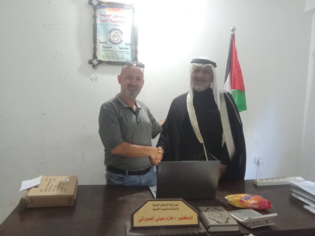 الدكتور الصوراني يستقبل الشيخ نزيه أبو كاشف في غزة