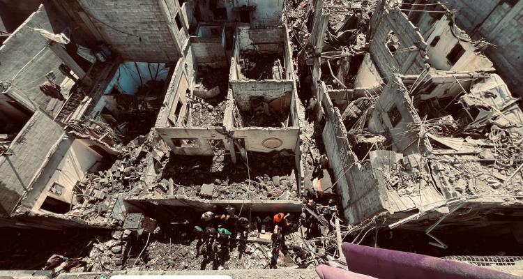 الاحتلال يصعّد غاراته على غزة.. إصابات وقصف يستهدف مربعات سكنية في القطاع