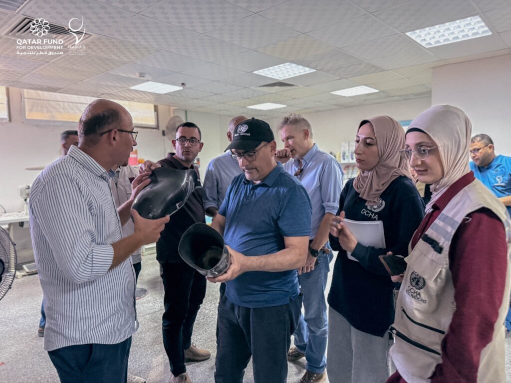 وفد من الأمم المتحدة يزور مستشفى حمد بغزة